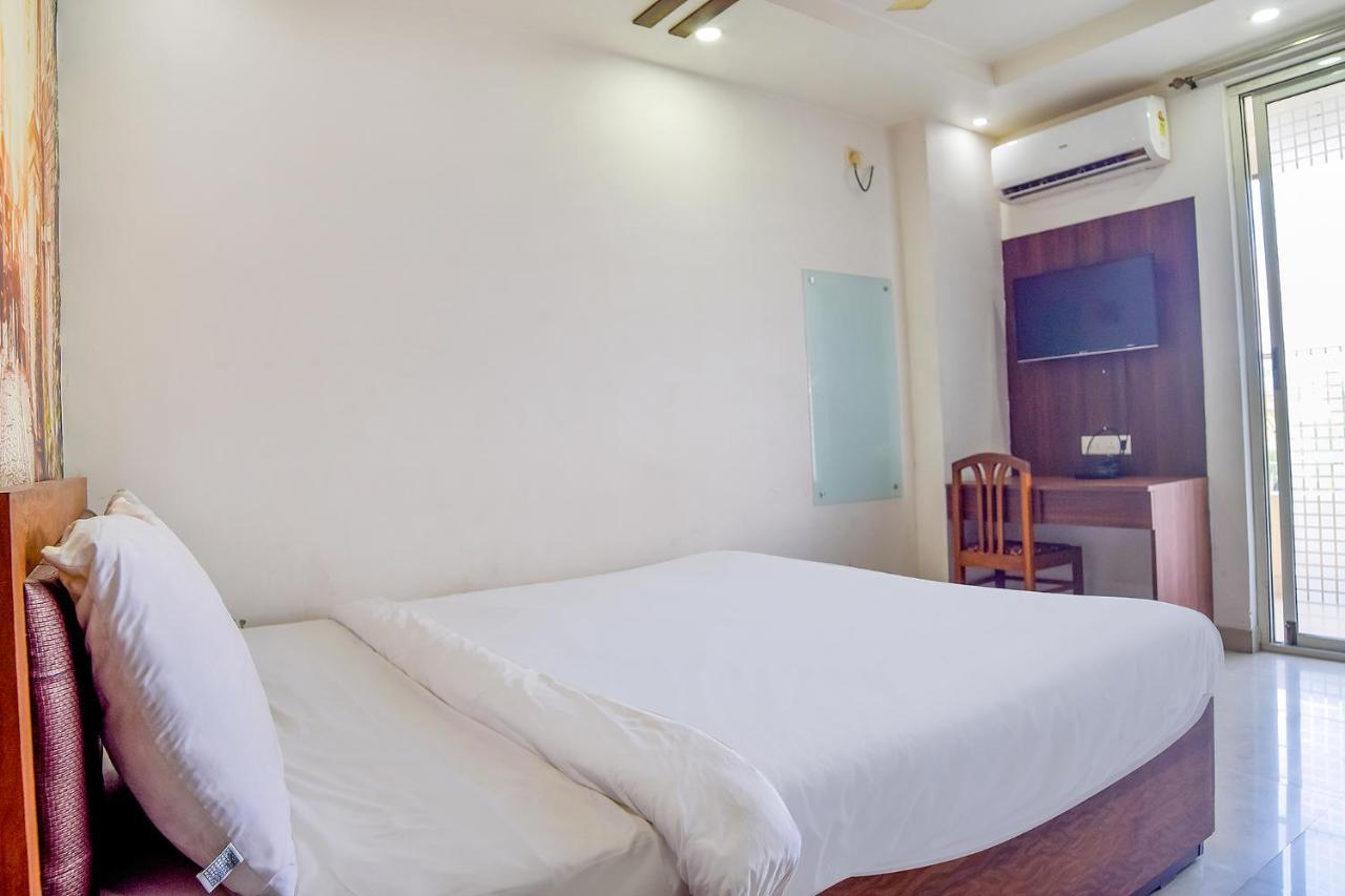 Fabhotel Ir Luxaria Guwahati Luaran gambar