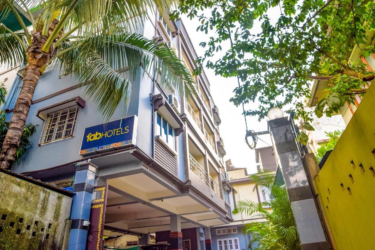 Fabhotel Ir Luxaria Guwahati Luaran gambar